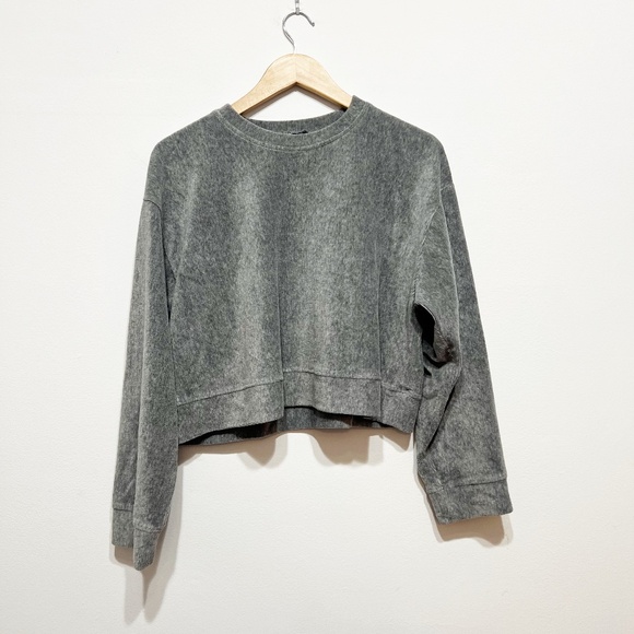 Zara Sweaters - Zara Ribbed Velvet Velour Crew Neck Pullover Long Sleeve Sweater Gray Medium